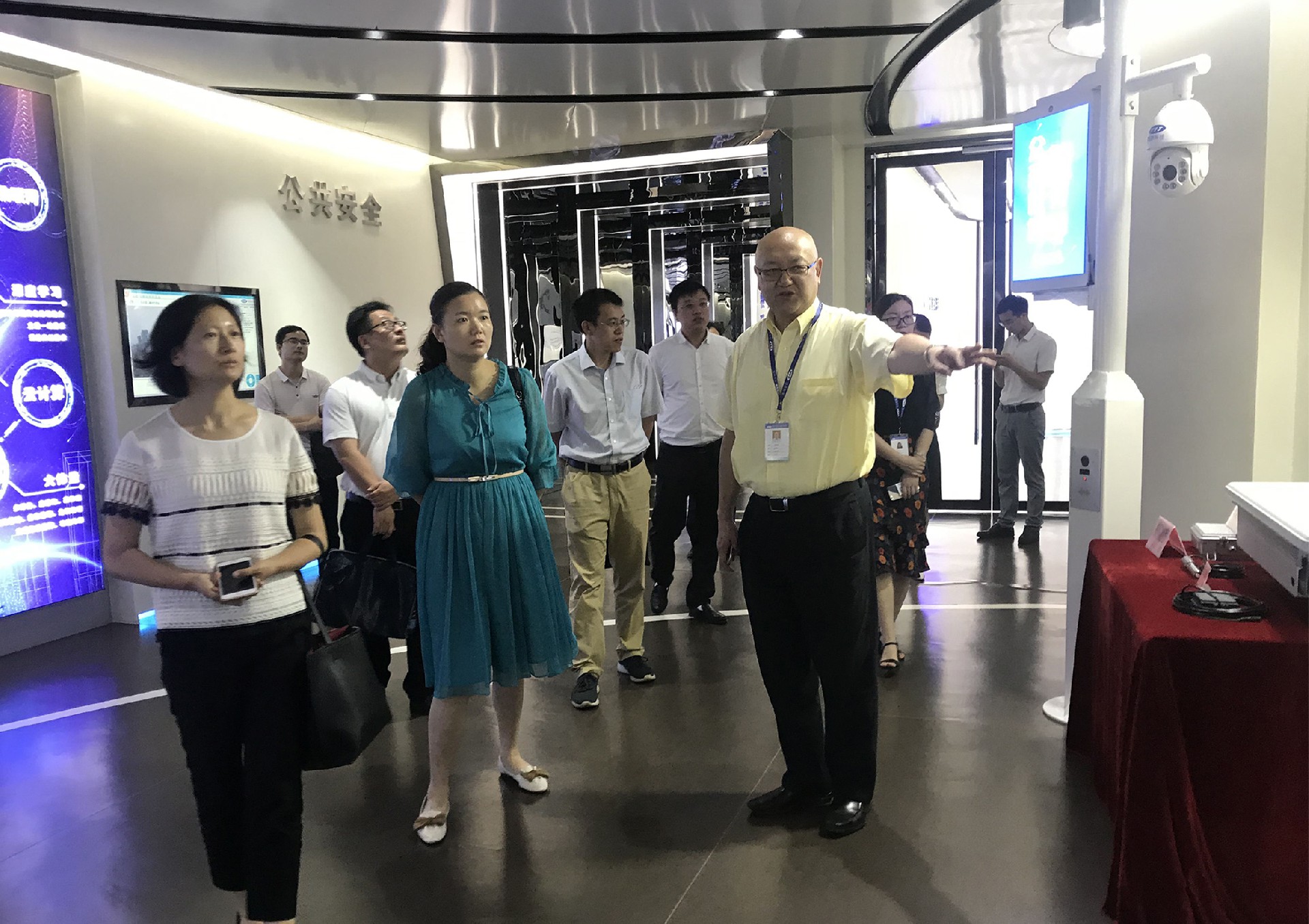 1652496212178900.jpg 1592968216781801.jpg